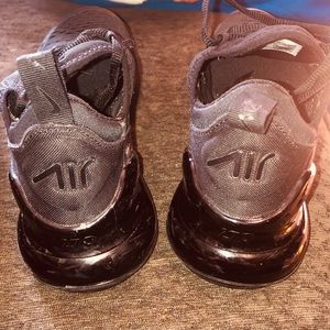 black kids tennis shoes nike